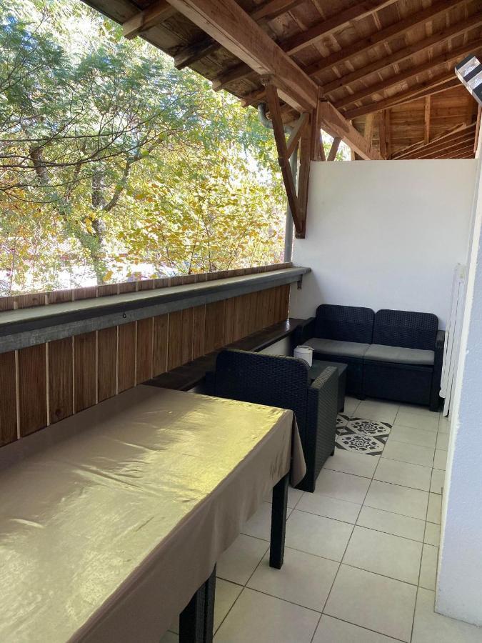 Appartement Cosy - Les Ecureuils Арес Екстериор снимка